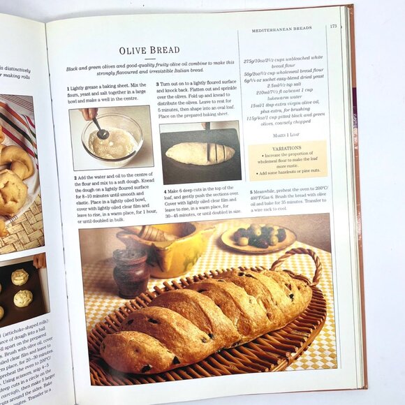 Bread Cookbook Breads of the World How to Bake at Home Ingram Shapter 2003 - Picture 6 of 8